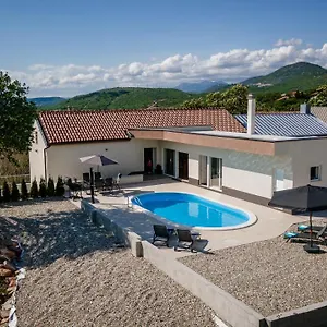 https://apartman-burra-your-custom-vacation.primorje-gorskikotar.com